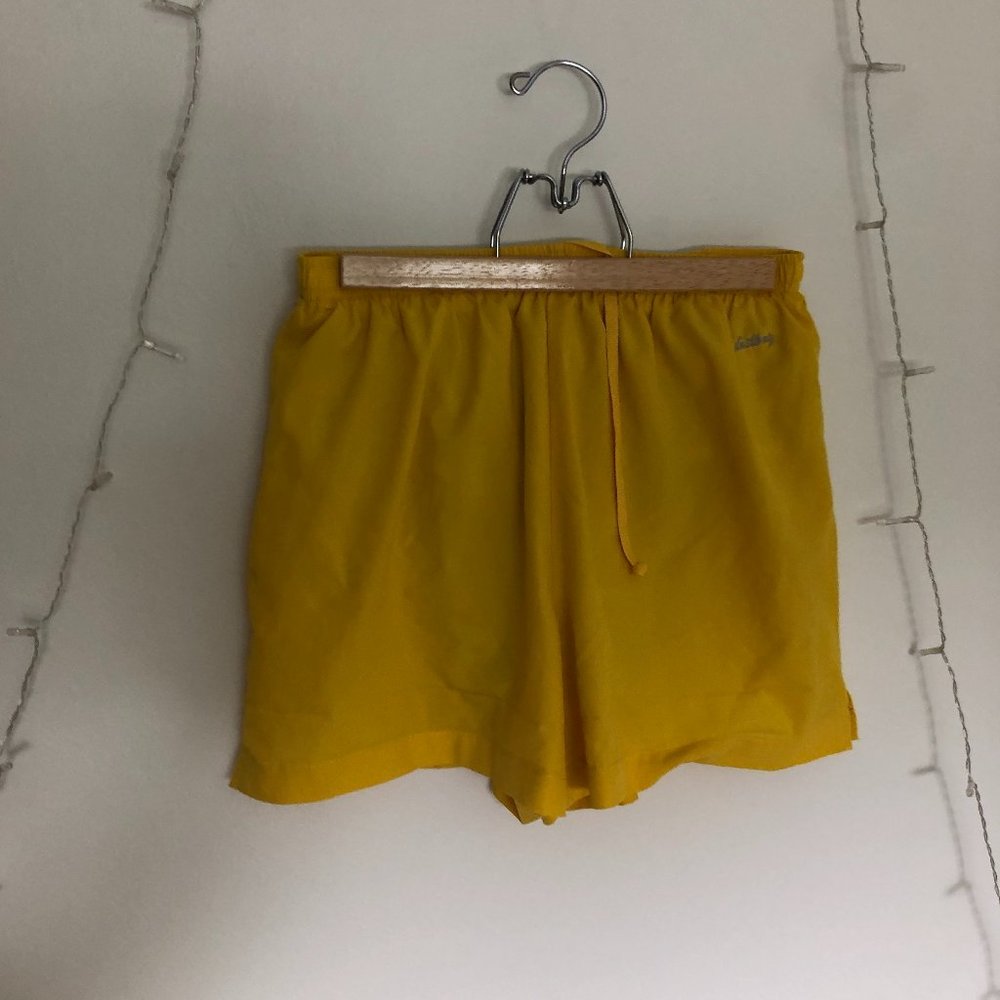 VINTAGE Eastbay womens 5.5 inseam Yellow shorts